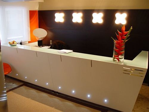 Design F6 3* Ginebra